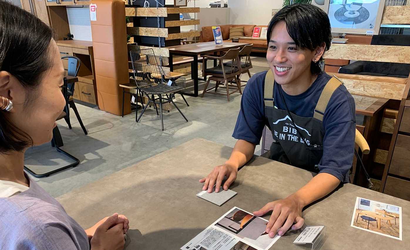 CRASH GATE LACHIC：販売スタッフ(契約社員）