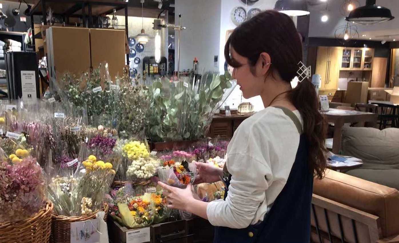 CRASH GATE ジ アウトレット広島：販売スタッフ(アルバイト/パート）